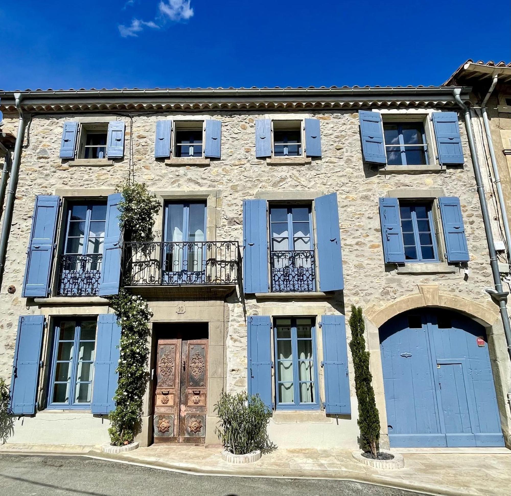 L'Oiseau Bleu Suite Merle Bleu Roubia Bagian luar foto